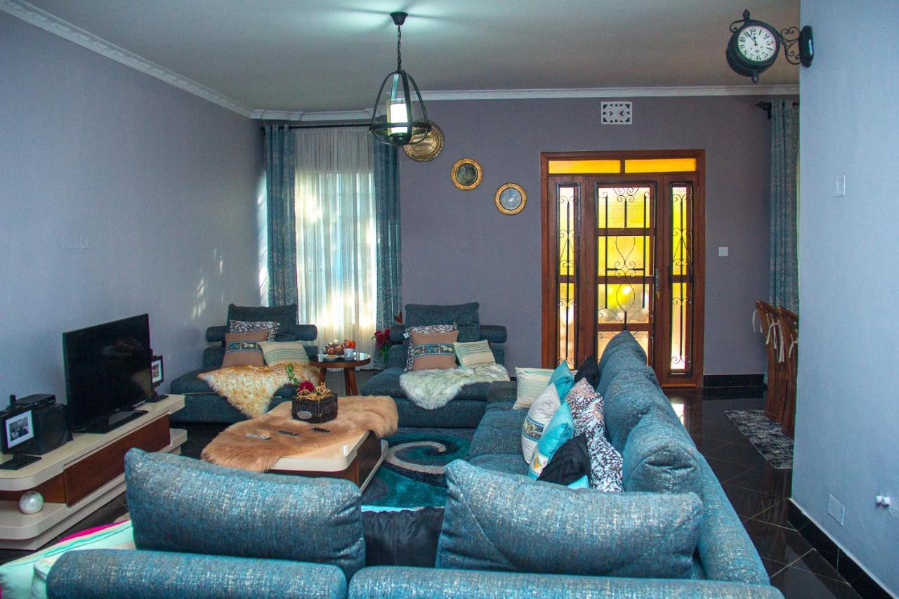 Mina Chai House Bnb Arusha Buitenkant foto